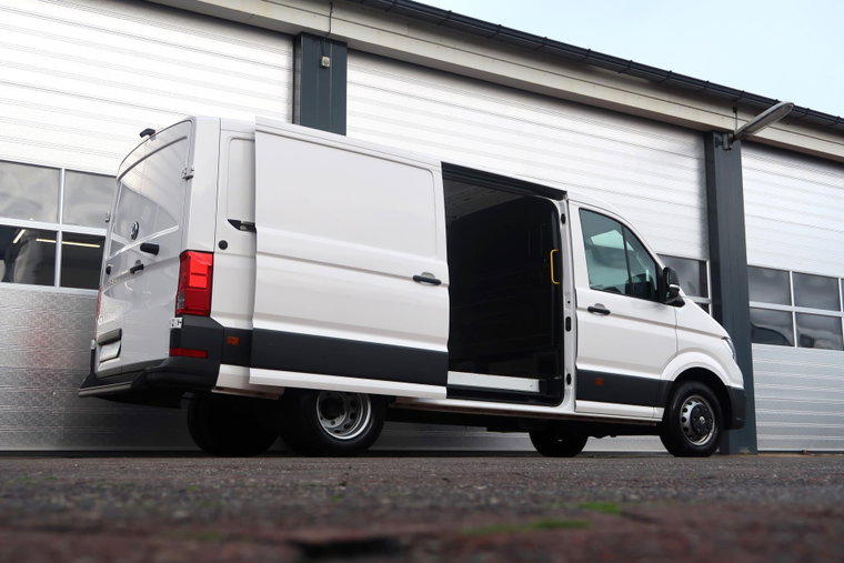 Vehicle Image 4