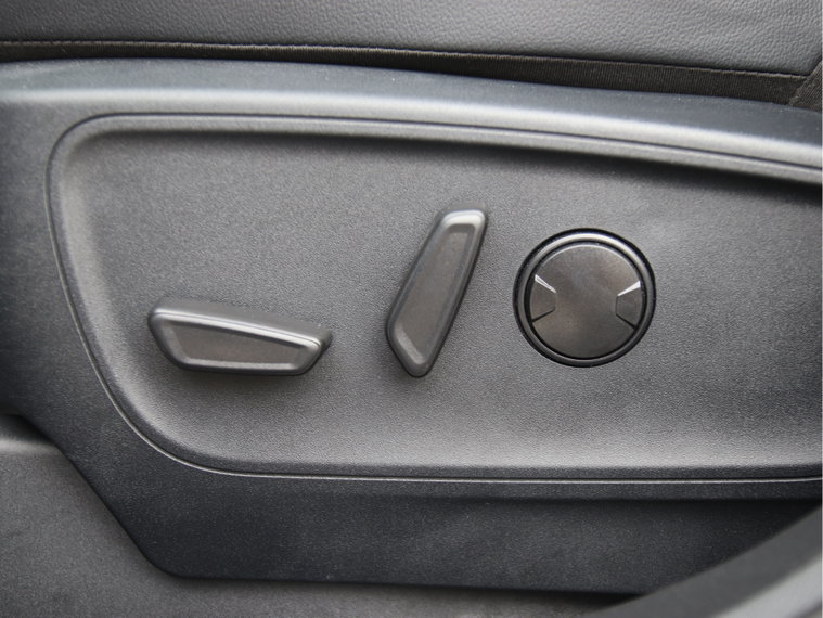 Vehicle Image 39