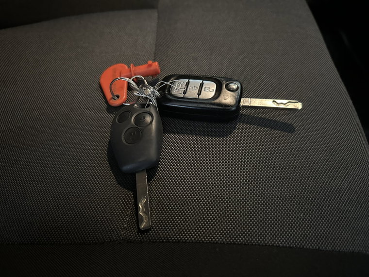 Vehicle Image 21