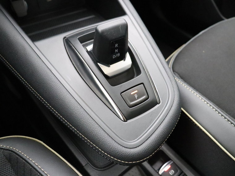 Vehicle Image 33