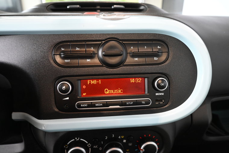Vehicle Image 26