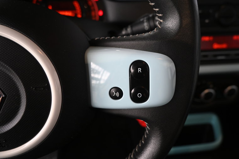 Vehicle Image 33