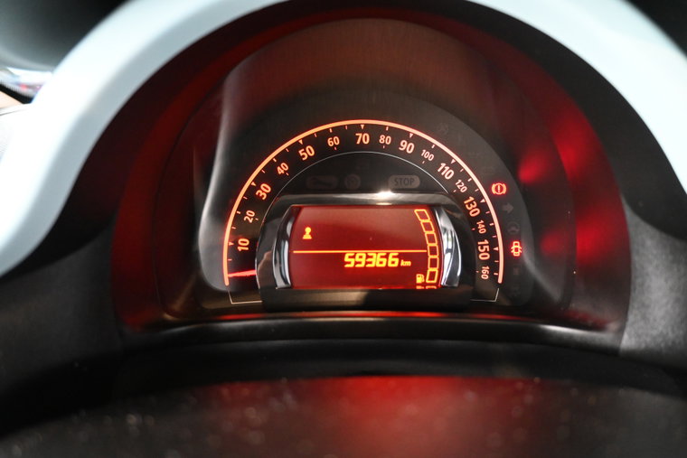 Vehicle Image 35