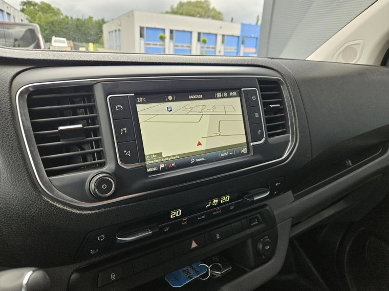 Vehicle Image 37