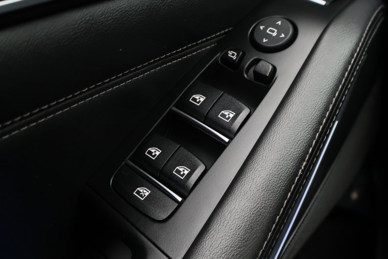 Vehicle Image 40
