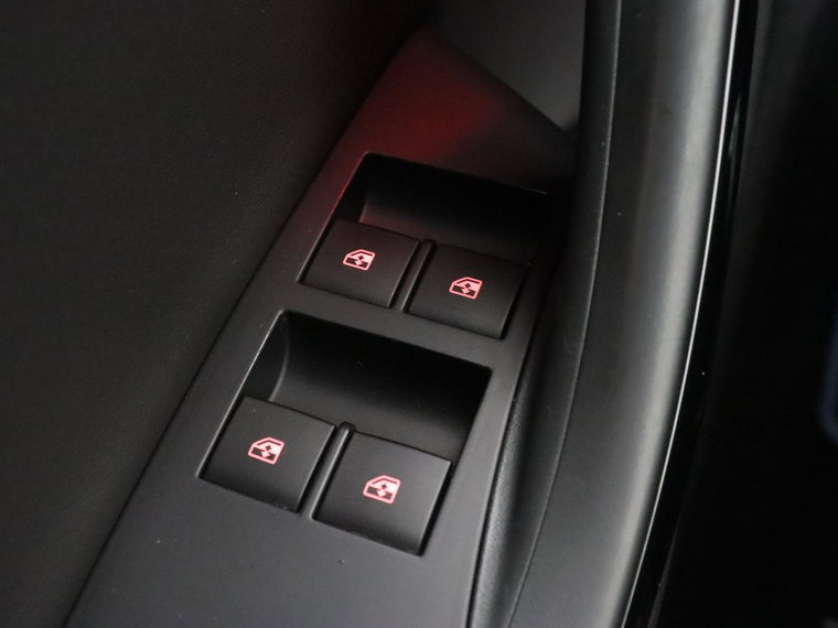 Vehicle Image 40