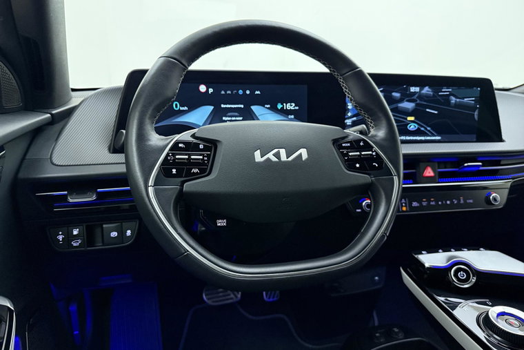 Vehicle Image 40