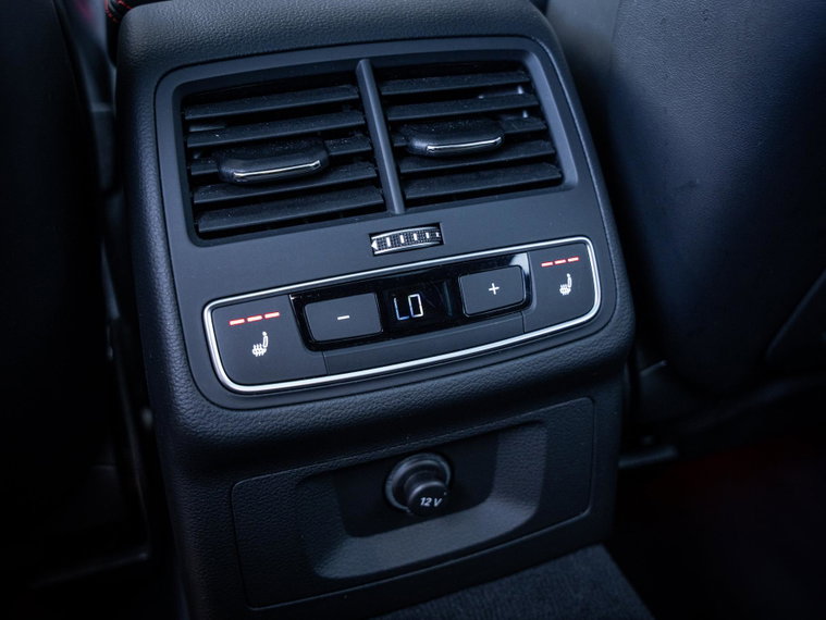 Vehicle Image 45