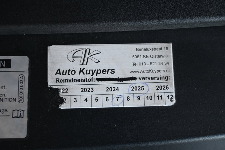 Vehicle Image 21