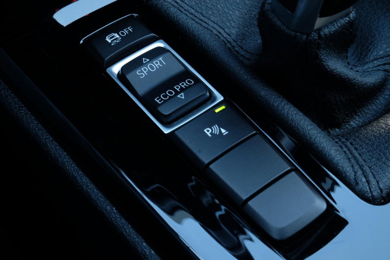 Vehicle Image 42