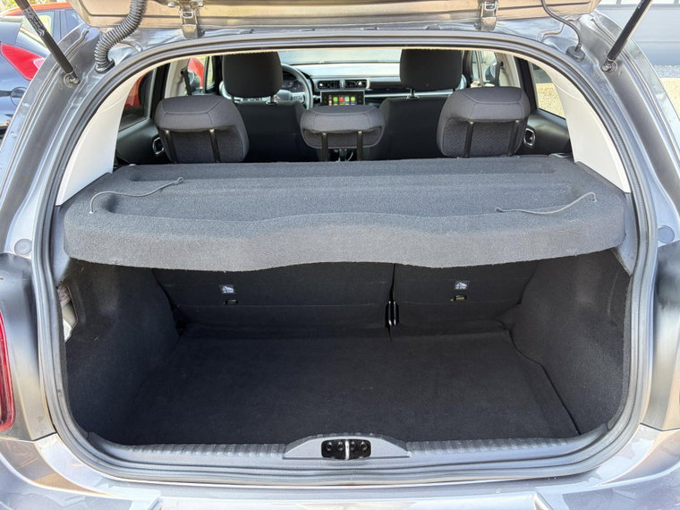 Vehicle Image 38