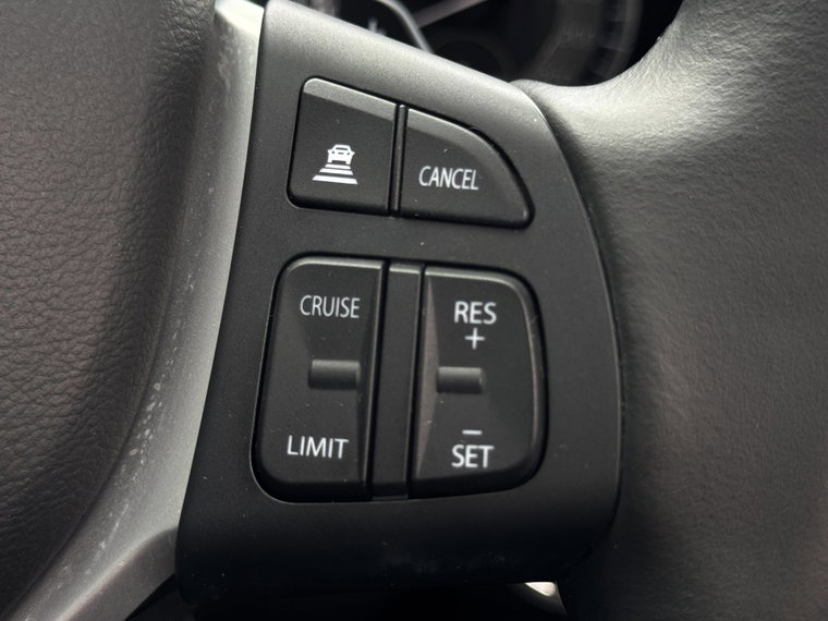 Vehicle Image 24
