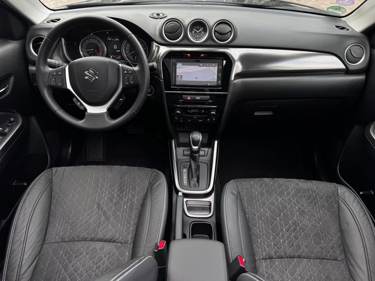 Vehicle Image 10