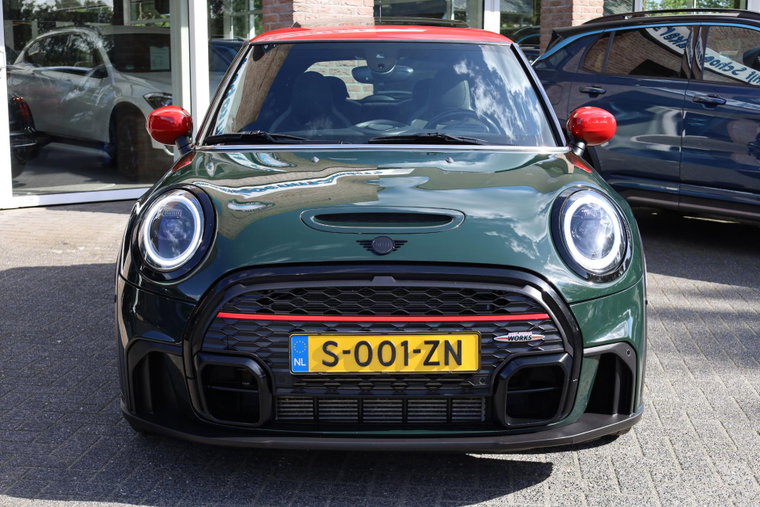 Vehicle Image 33