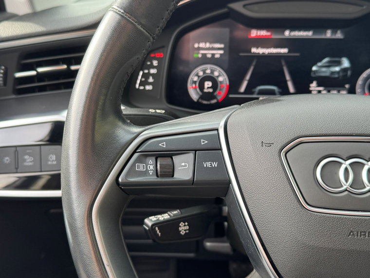 Vehicle Image 28