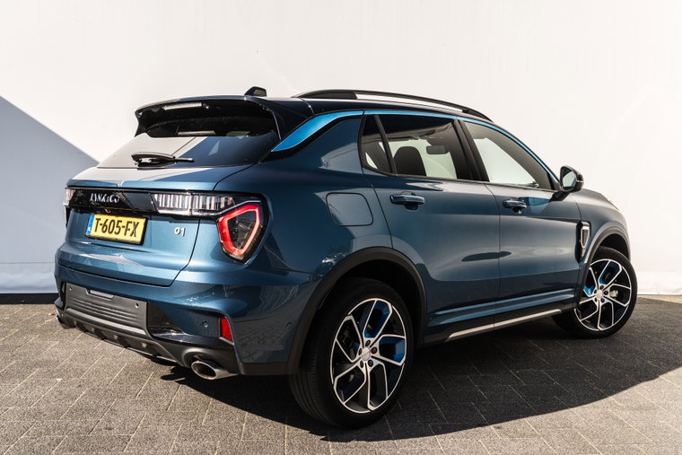 Vehicle Image 6