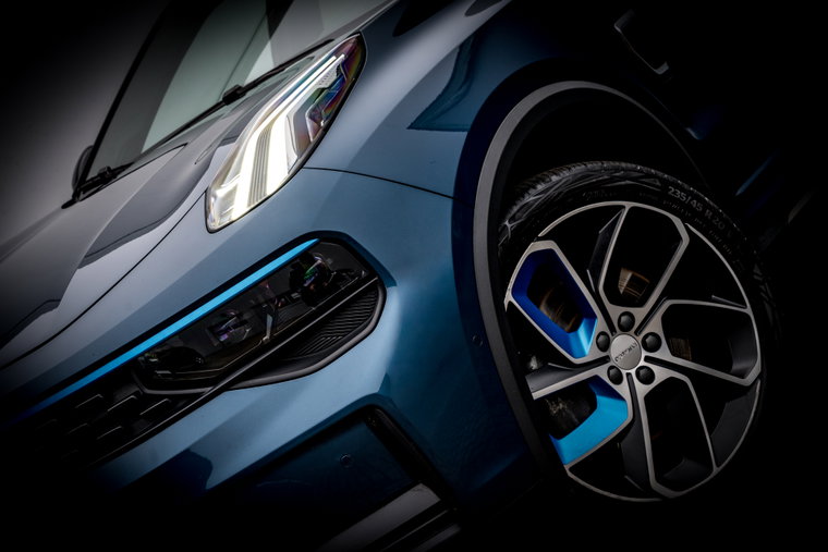 Vehicle Image 9