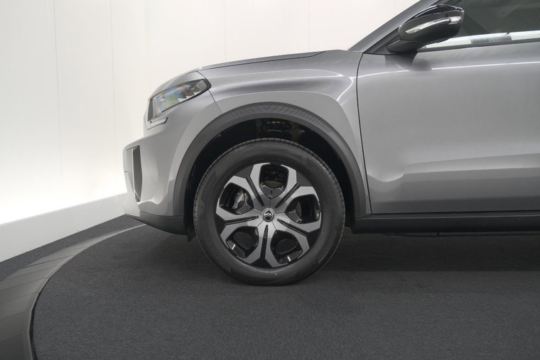 Vehicle Image 19