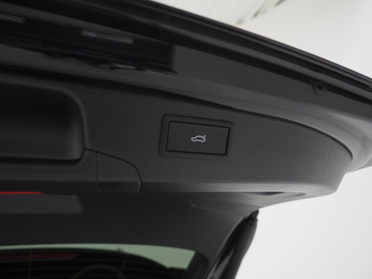 Vehicle Image 45
