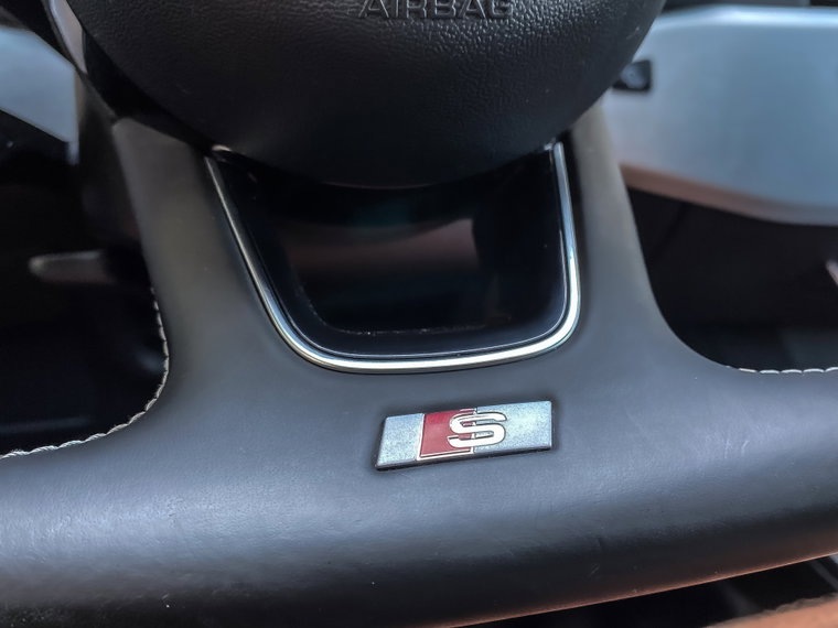 Vehicle Image 52