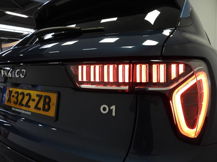 Vehicle Image 38
