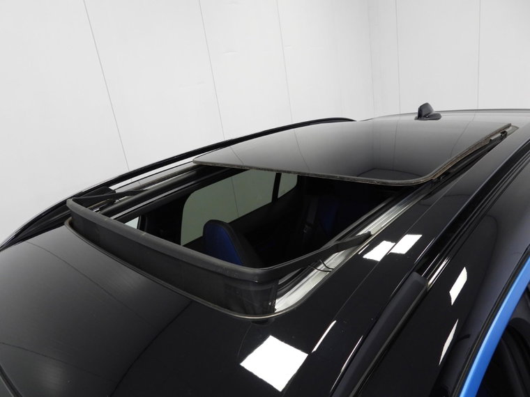Vehicle Image 40