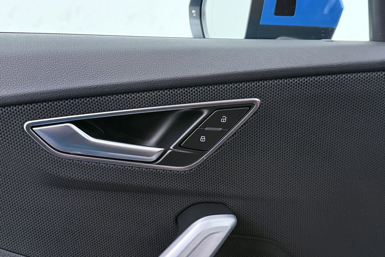 Vehicle Image 39