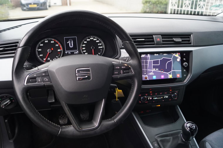 Vehicle Image 9