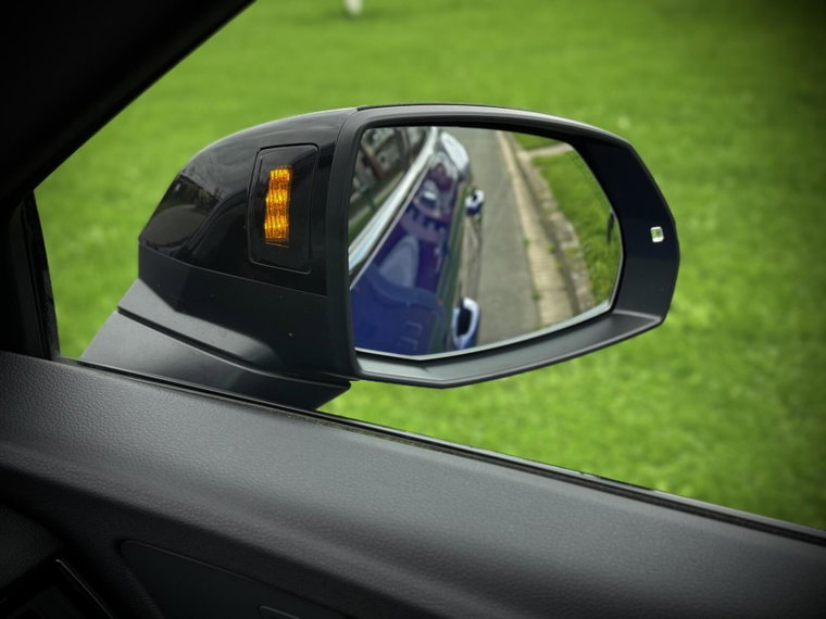 Vehicle Image 24