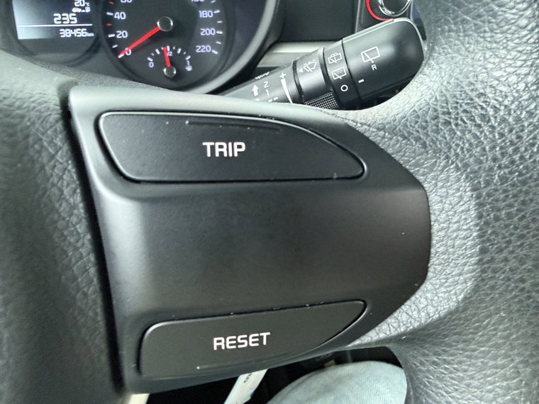 Vehicle Image 26