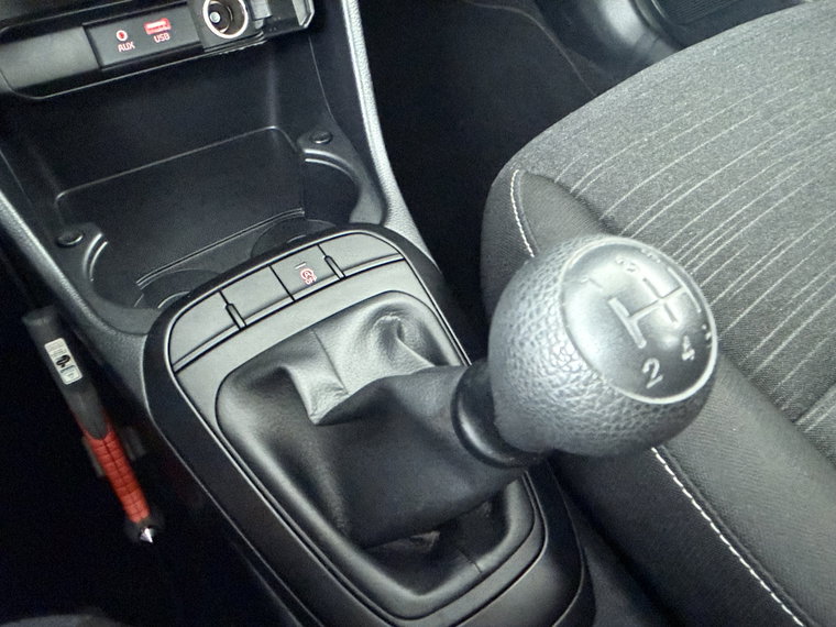 Vehicle Image 30