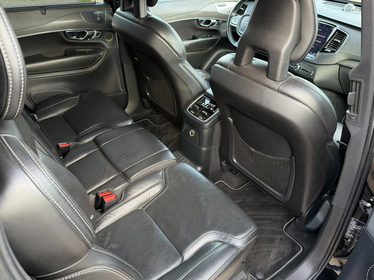 Vehicle Image 24