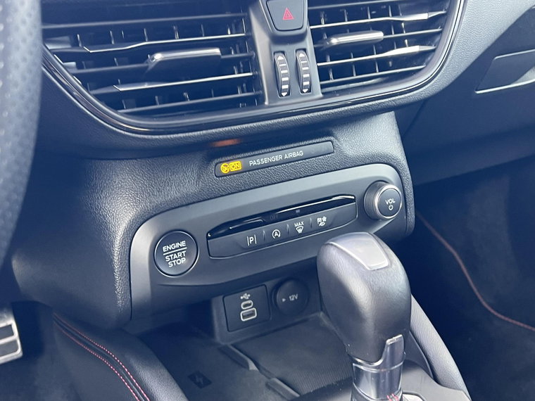 Vehicle Image 29