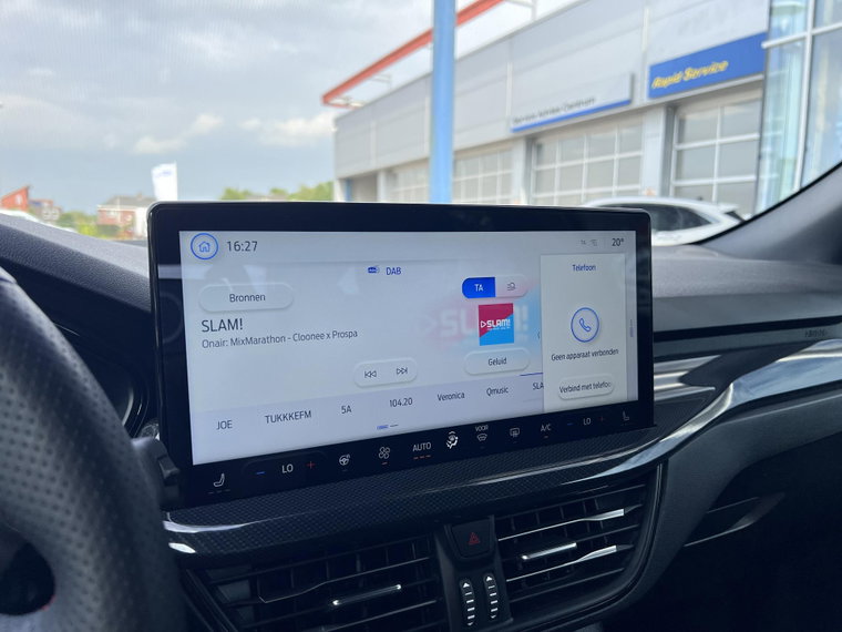 Vehicle Image 36