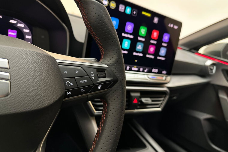 Vehicle Image 18