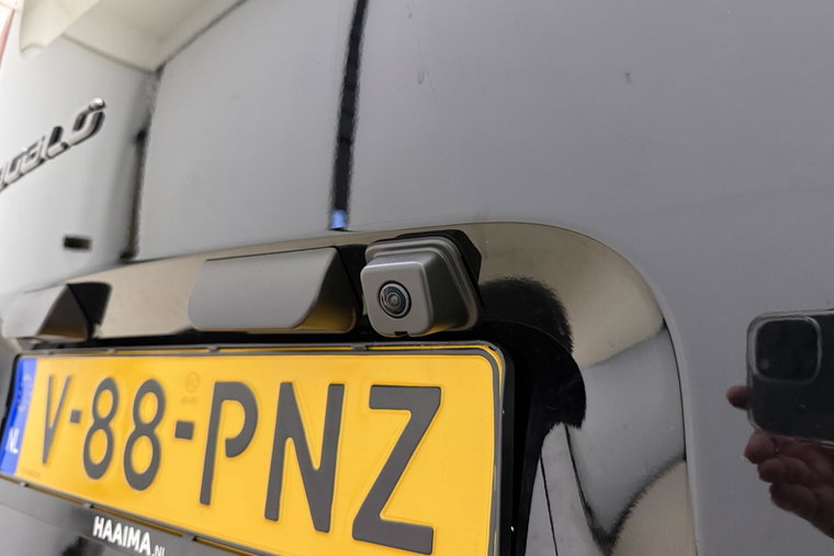 Vehicle Image 12