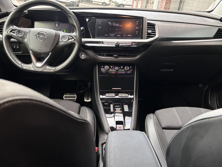 Vehicle Image 21