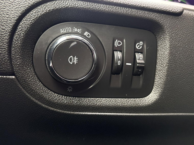 Vehicle Image 29