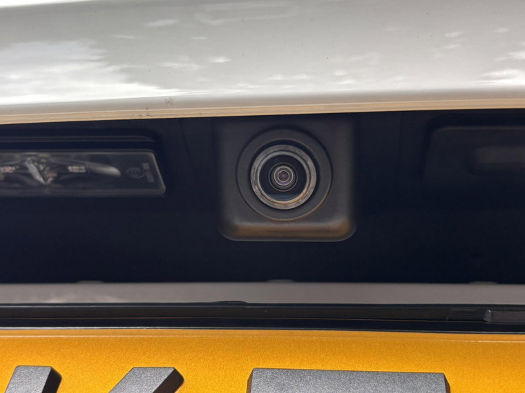 Vehicle Image 45