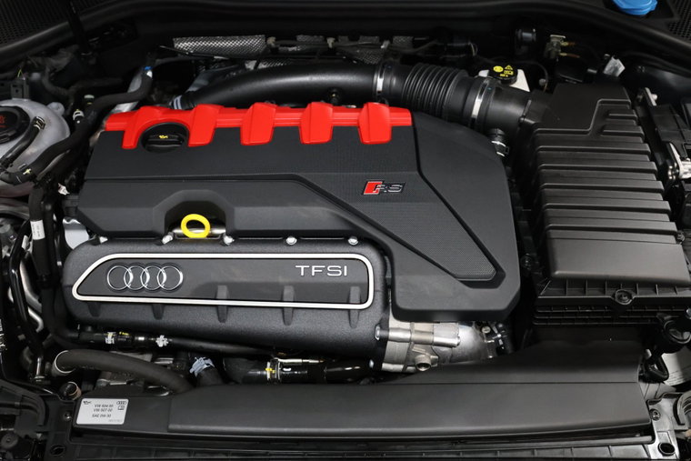 Vehicle Image 36