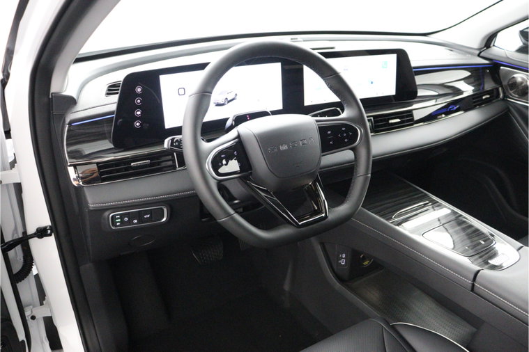 Vehicle Image 17