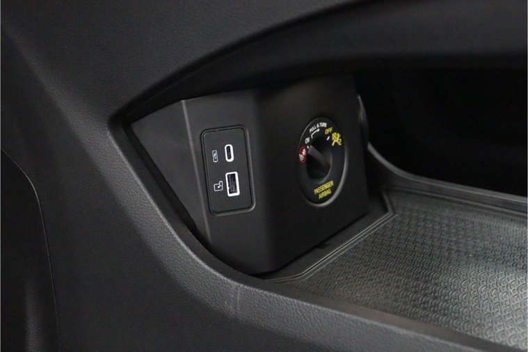 Vehicle Image 53