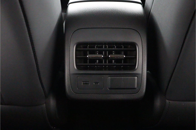 Vehicle Image 59