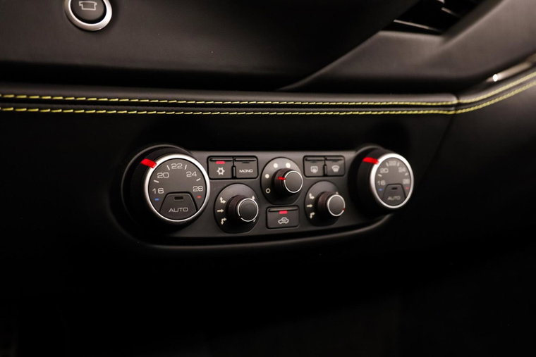 Vehicle Image 40