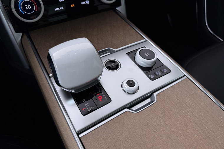 Vehicle Image 45