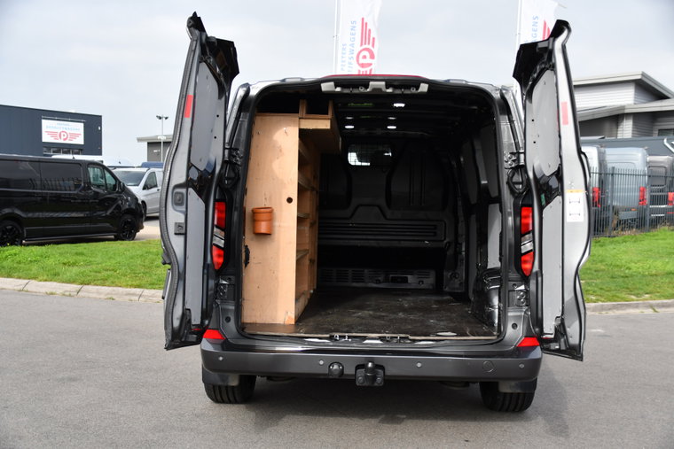 Vehicle Image 35