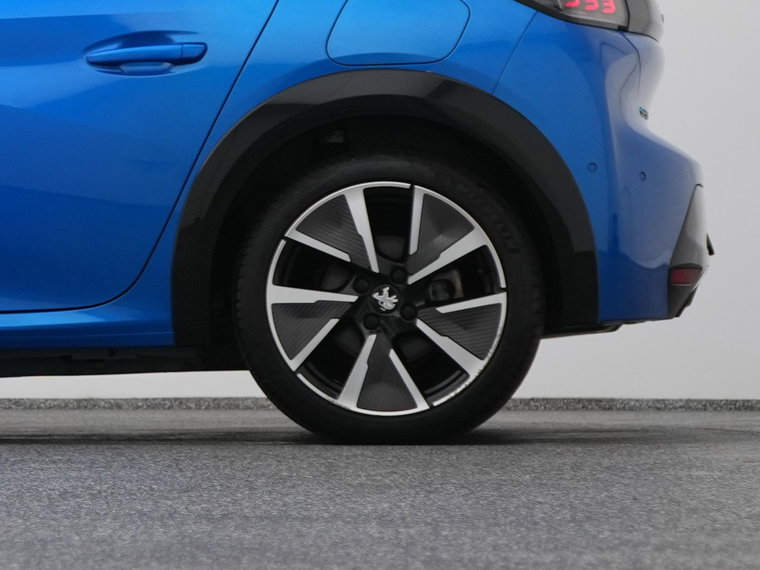 Vehicle Image 39