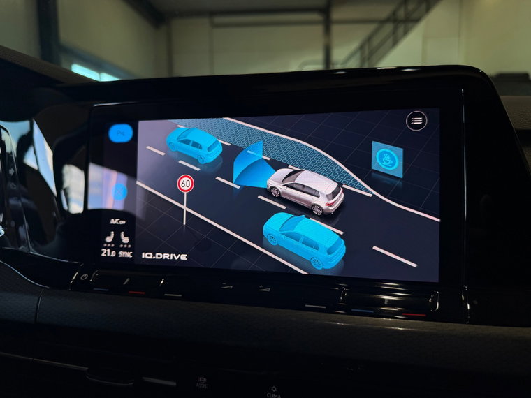 Vehicle Image 37