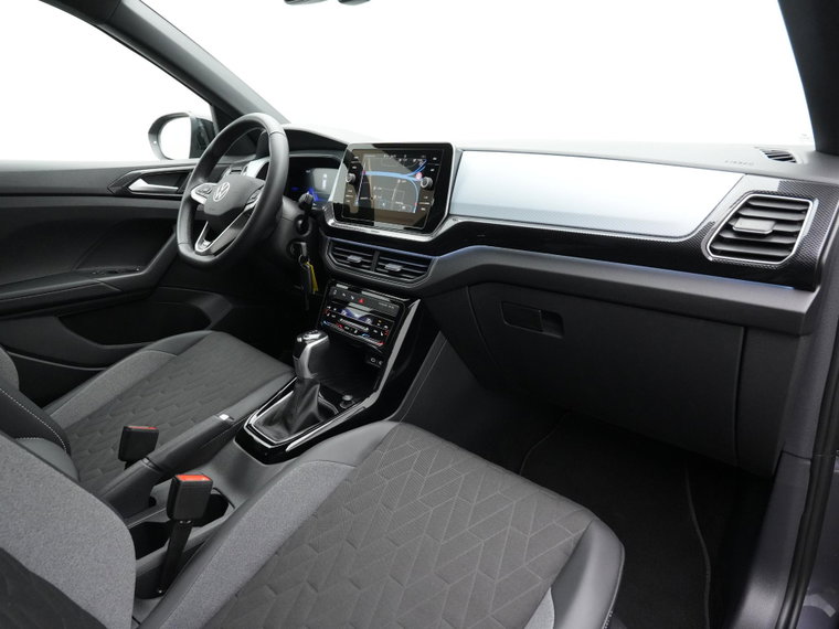 Vehicle Image 33