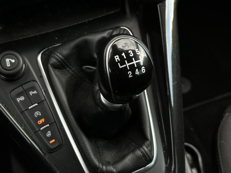Vehicle Image 24
